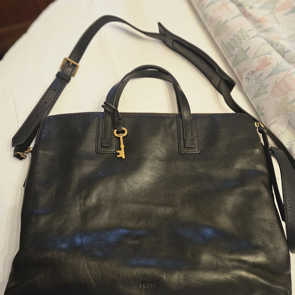 Fossil Black Leather Tote with Gold Key Charm